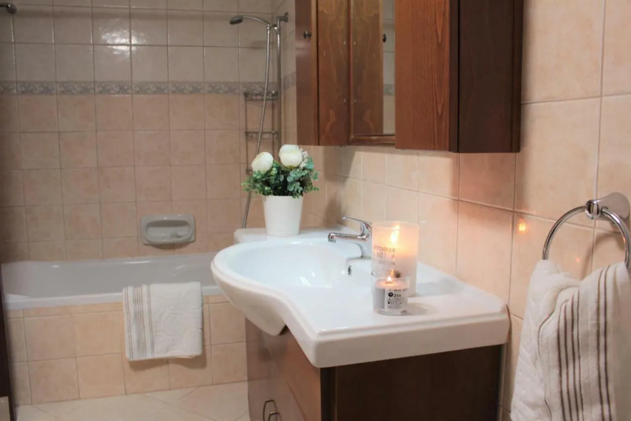 Salt Lake Town House Larnaca Penzion